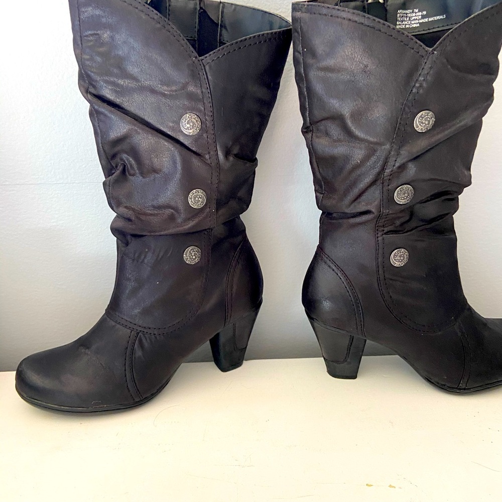 Black boots